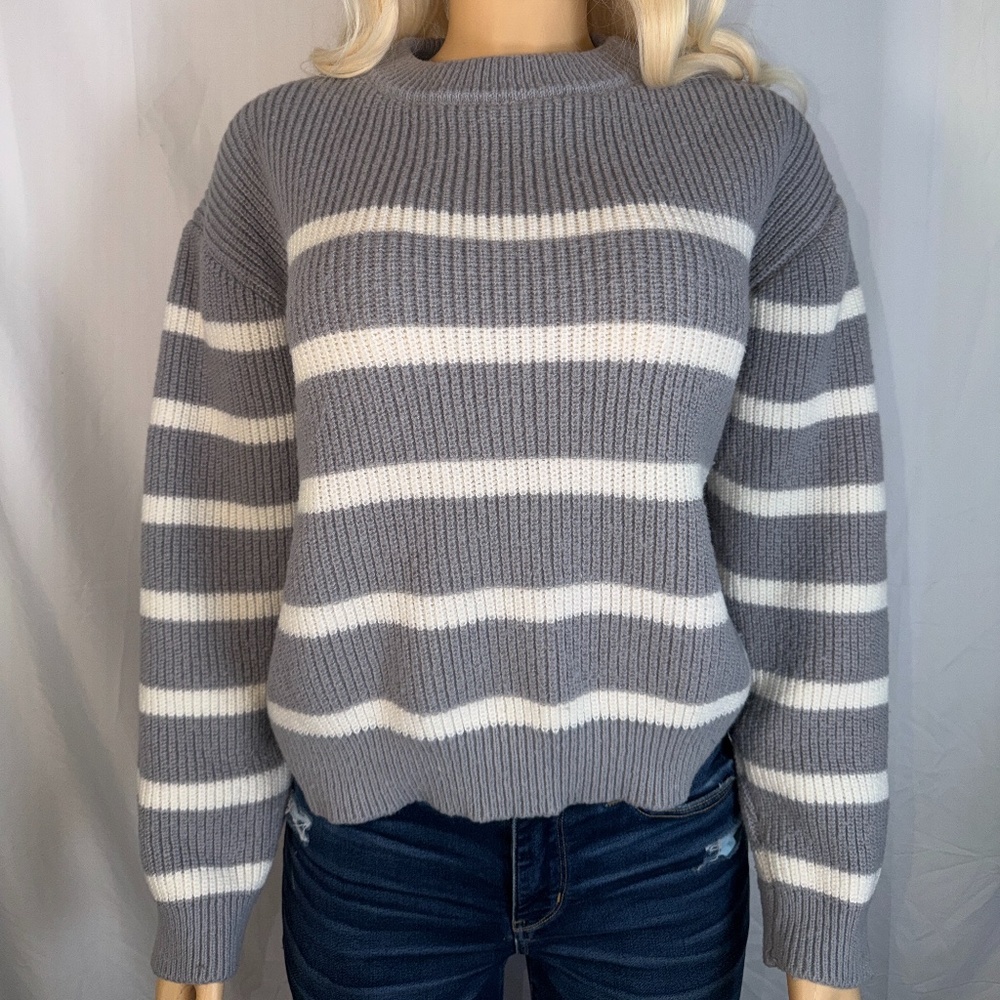 Women's Crew Neck Knit Striped Sweater Size S